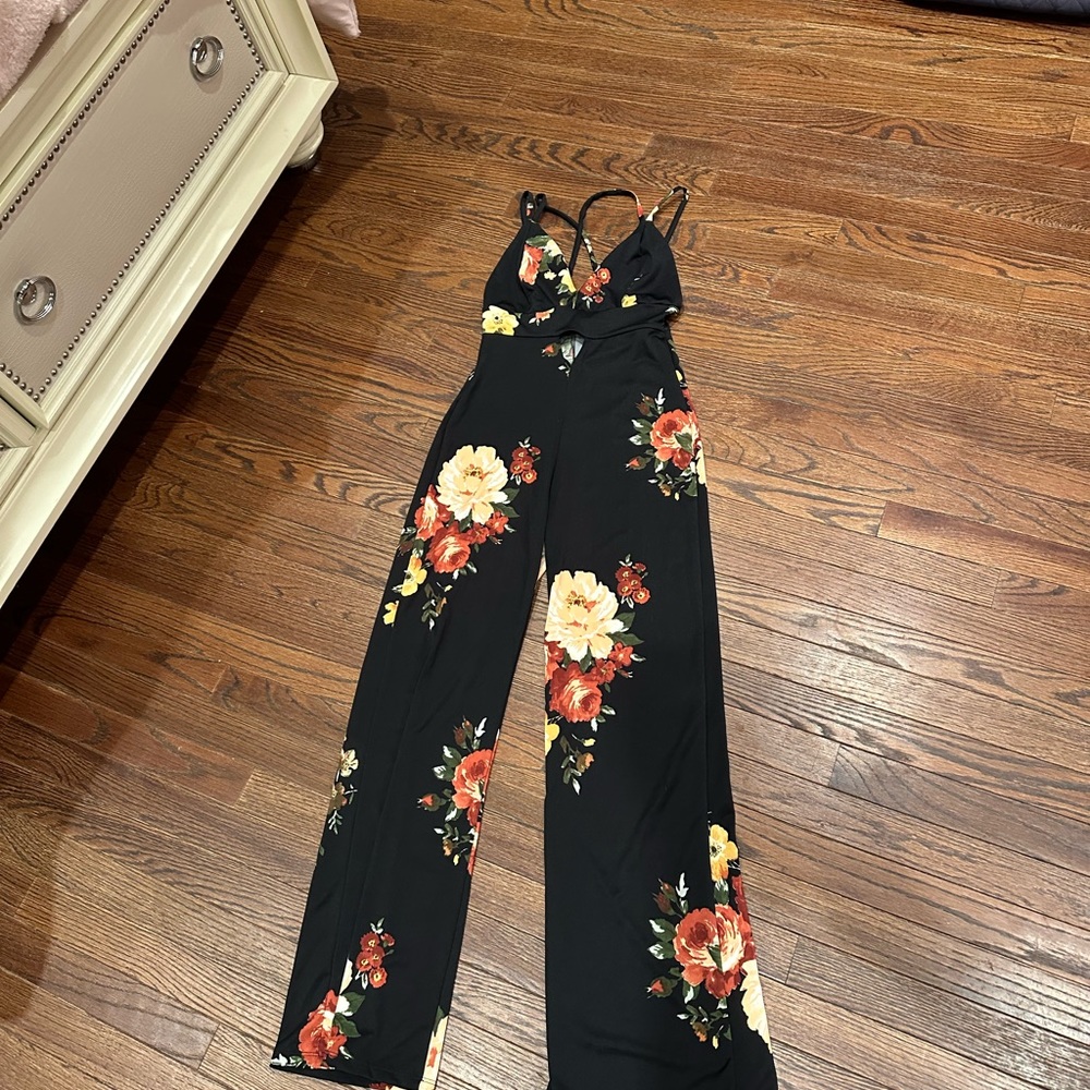 Floral print black jumpsuit size small - Picture 2 of 16